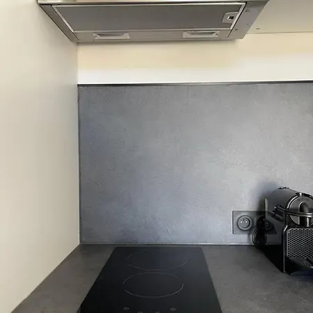 En Rez-de-villa - Parking Gratuit Apartment